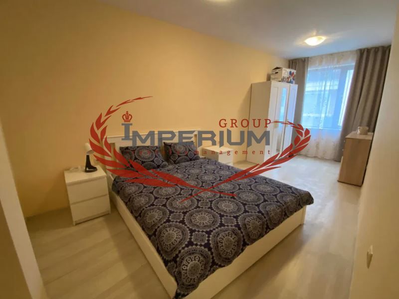 Дава се под наем Двустаен апартамент в Варна, Център - 70 кв.м за 612 € - Снимка #11