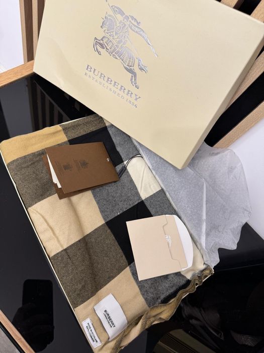 Fular Burberry casmir unisex