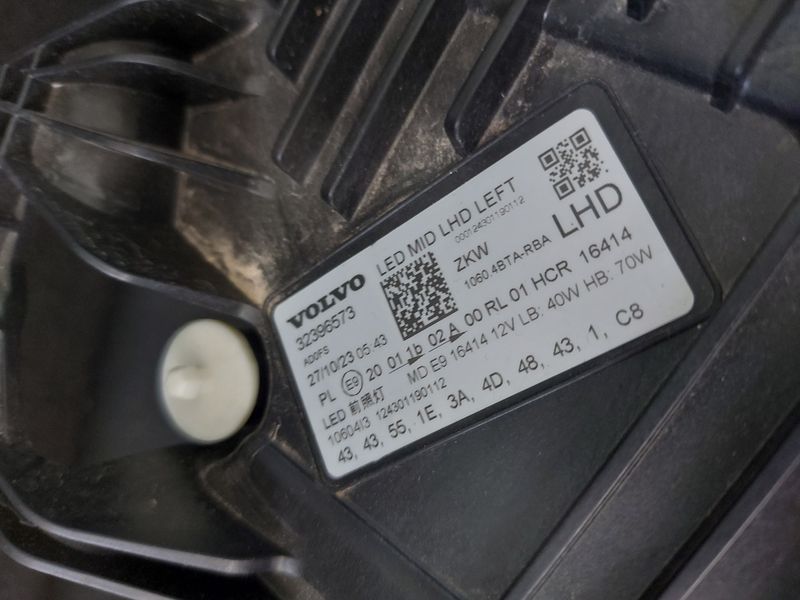 Ляв фар Volvo XC60 2023г. Led