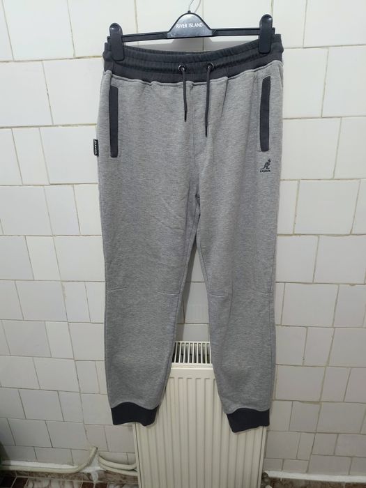 Pantaloni trening marca Kangol mărime xl culoare gri