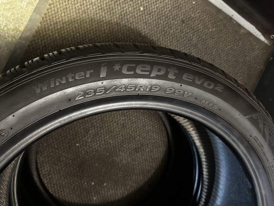 235/45 R19 99V XL - Hankook Winter I Cept Evo 2 M+S Oferta