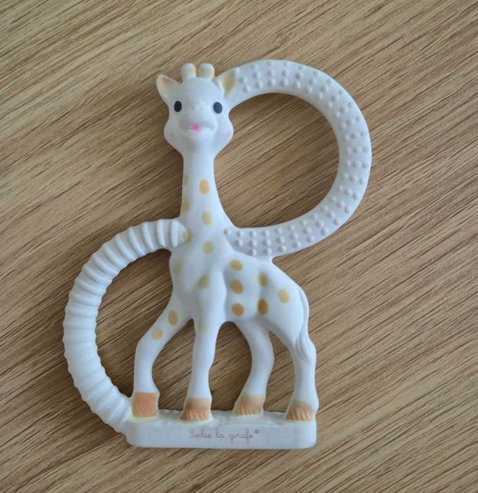 Бебешки играчки и дрънкалки за количка, меки книжки, сензорни кубчета