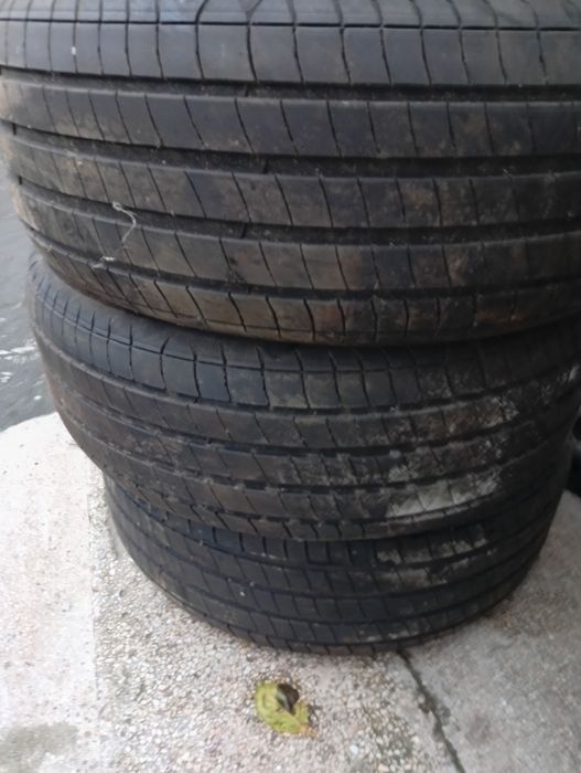 Vând cauciucuri de vara Michelin pe 16