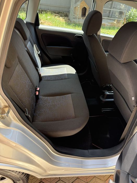 Ford  fiesta 1.3 benzina 2006