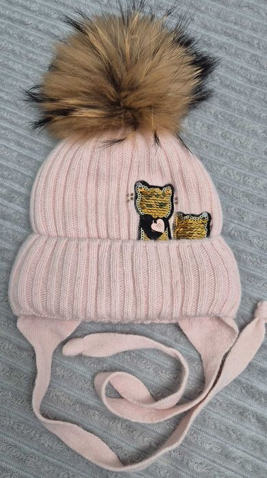 Зимняя шапочка для девочки