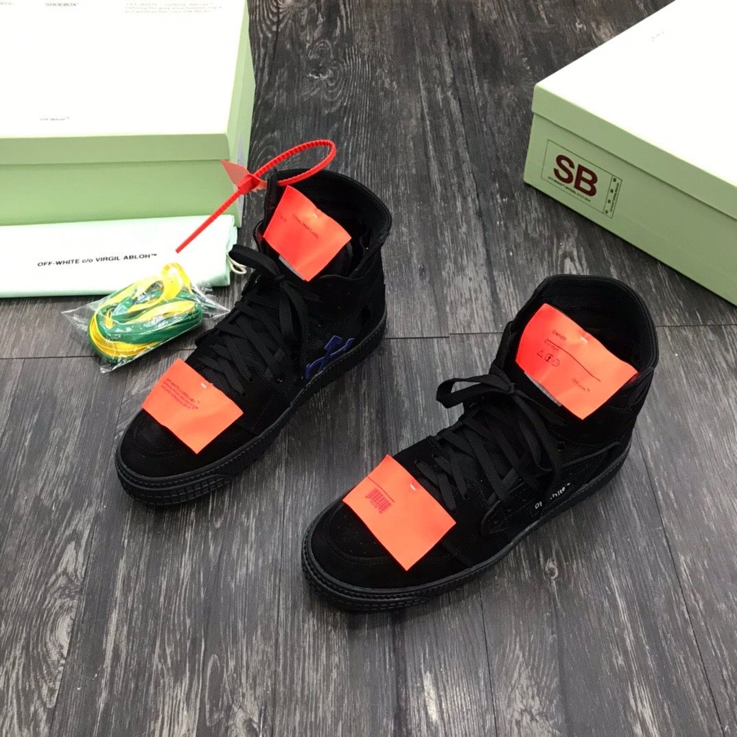 Off White Off Court