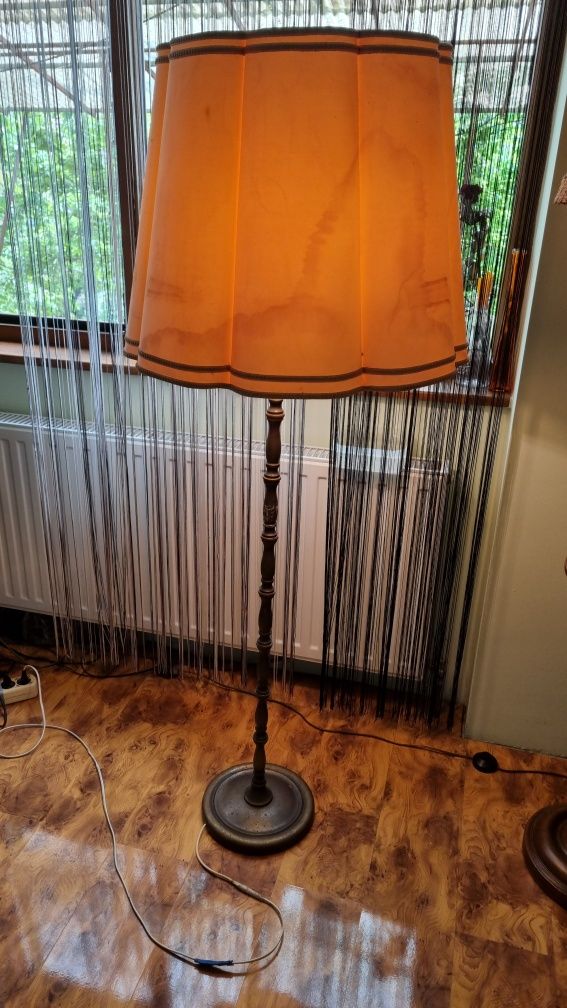 Lampadar vintage, retro, vechi