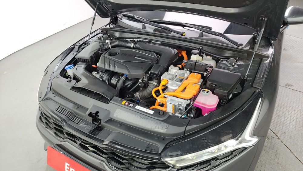 Kia K5 Signature