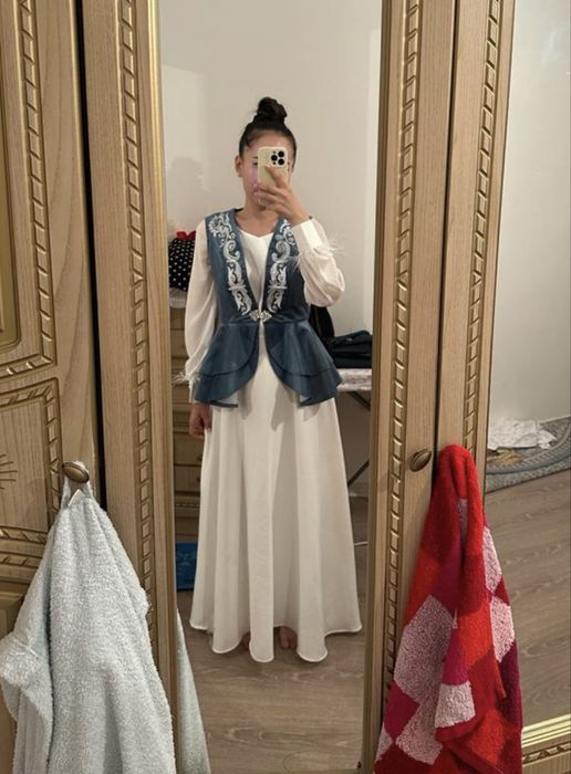 Платье с кажекей