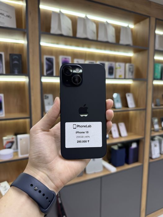 iPhone 15 256 GB / PhoneLab