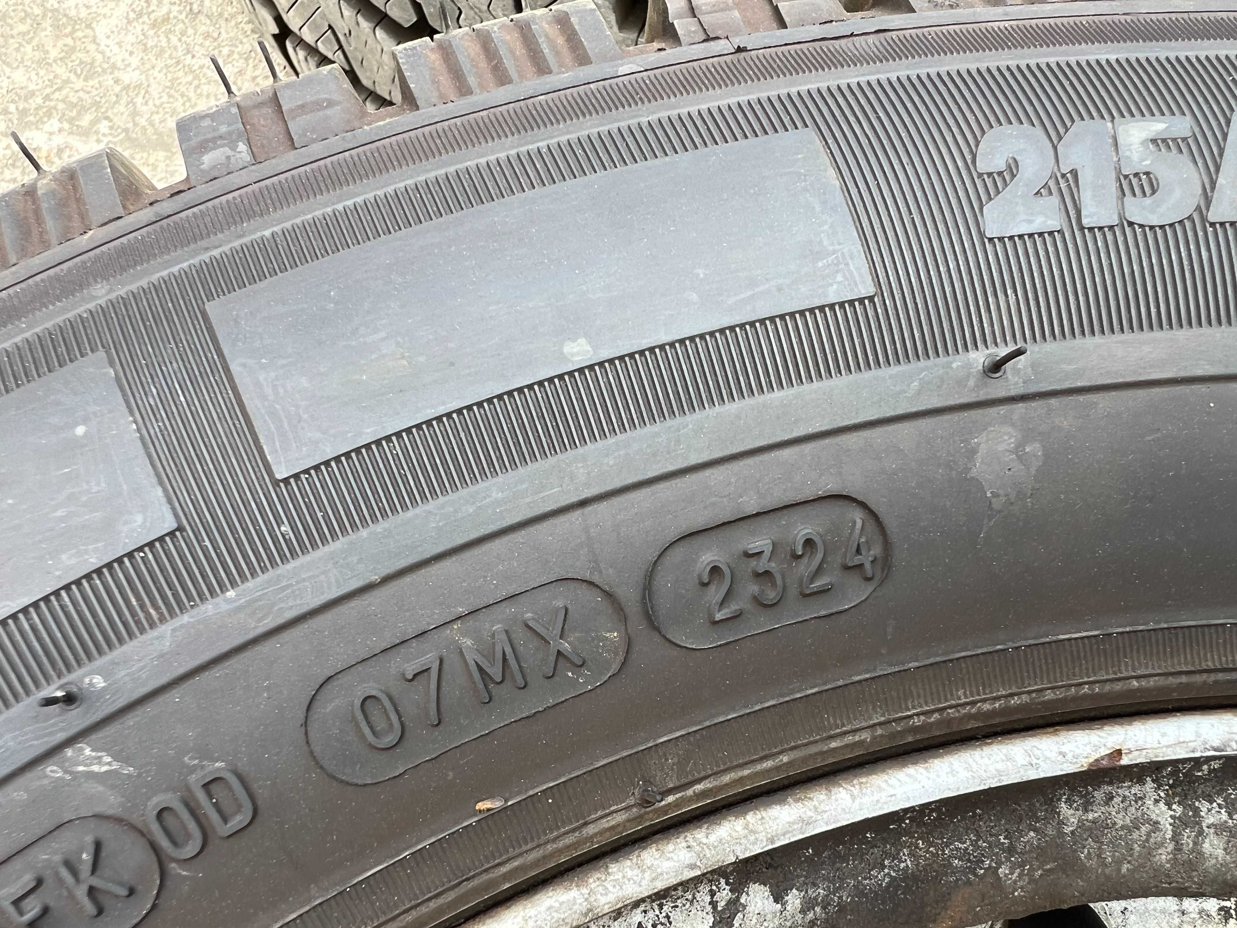 НОВИ гуми Michelin 215/65/16C с джанти 6.5Jx16 ET60 5x160 за Форд/Ford