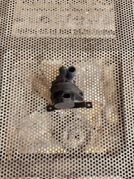 Pompa Secundara Auxiliara Apa Vw Seat Skoda 1.2 TSI TFSI Cod 1KL - Dezmembrari Arad