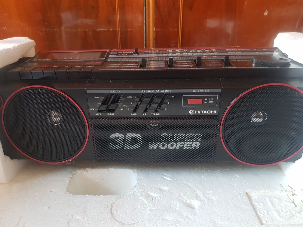 Sistem Hitachi 3D Super Woofer