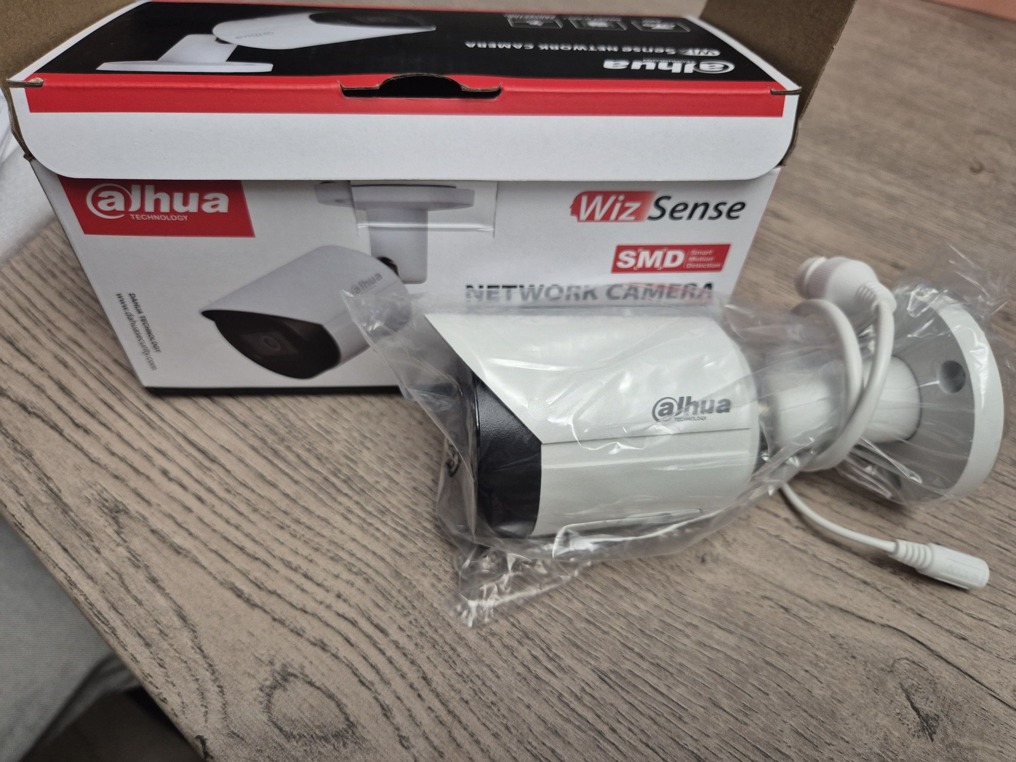 Vand 4 camere DJHUA 4 MP noi, wifi, Senzori de mișcare, full hd
