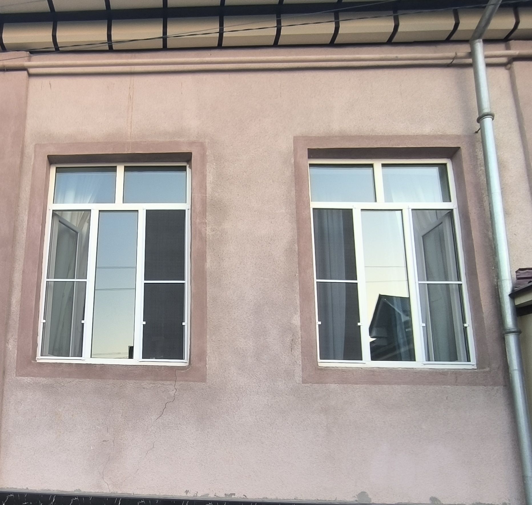 Москитные сетки для двери и окна