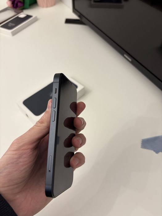 Iphone 13 mini - stare foarte buna