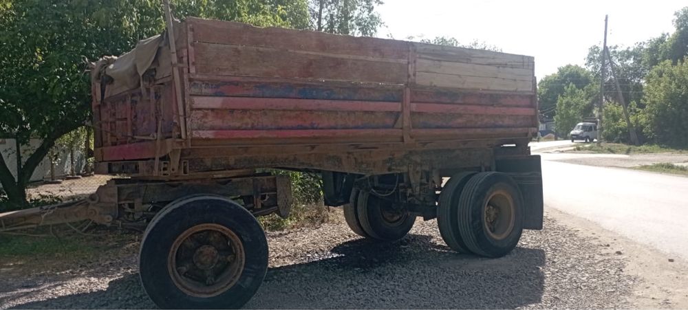 Самосвал с прицепом в хорошем состоянии