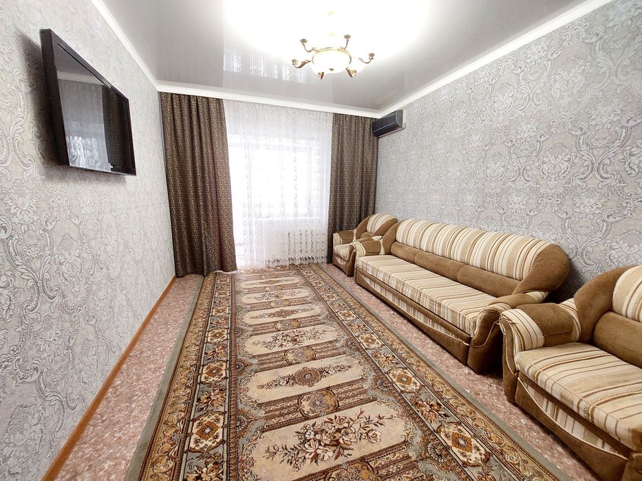 Универмаг, 8 школа, ледовый дворец. часы на день, сутки 1-2ком кв