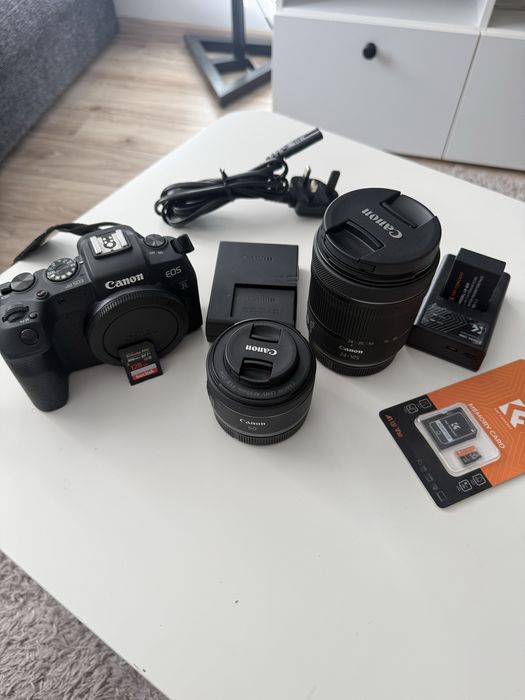 Canon Eos RP + 2 obiective RF