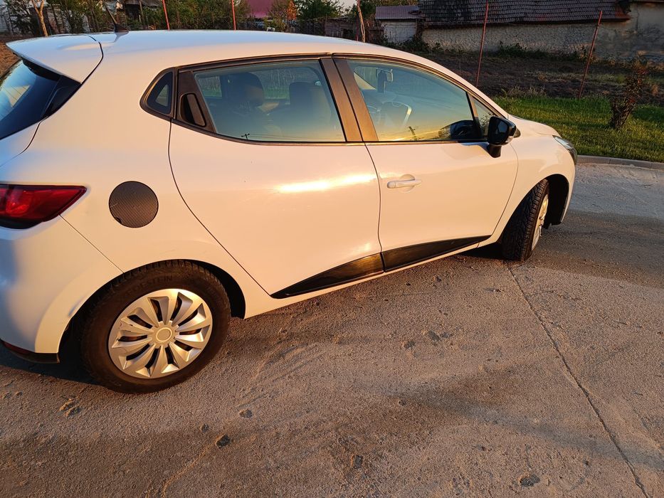 Vând Renault clio 4