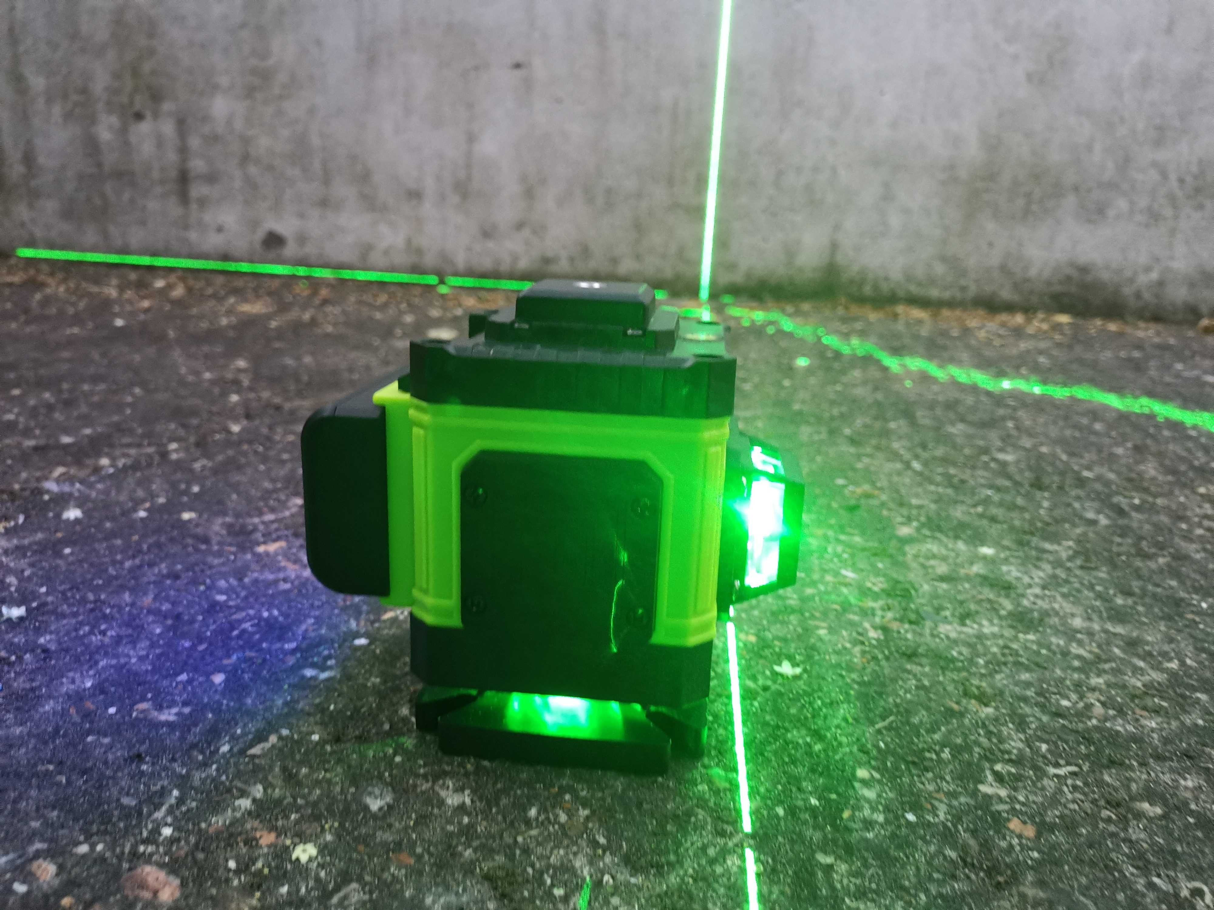 Nivela laser- 360grade-acumulator-AUTONIVELARE+Ruleta cadou