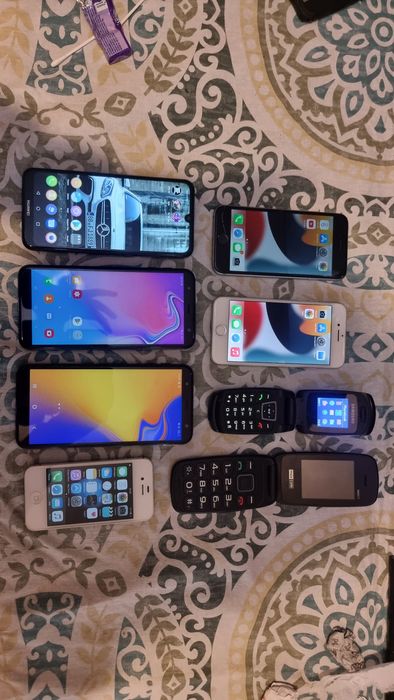 Vând lot telefoane perfect funcționale, fără defecte. Preț negociabil