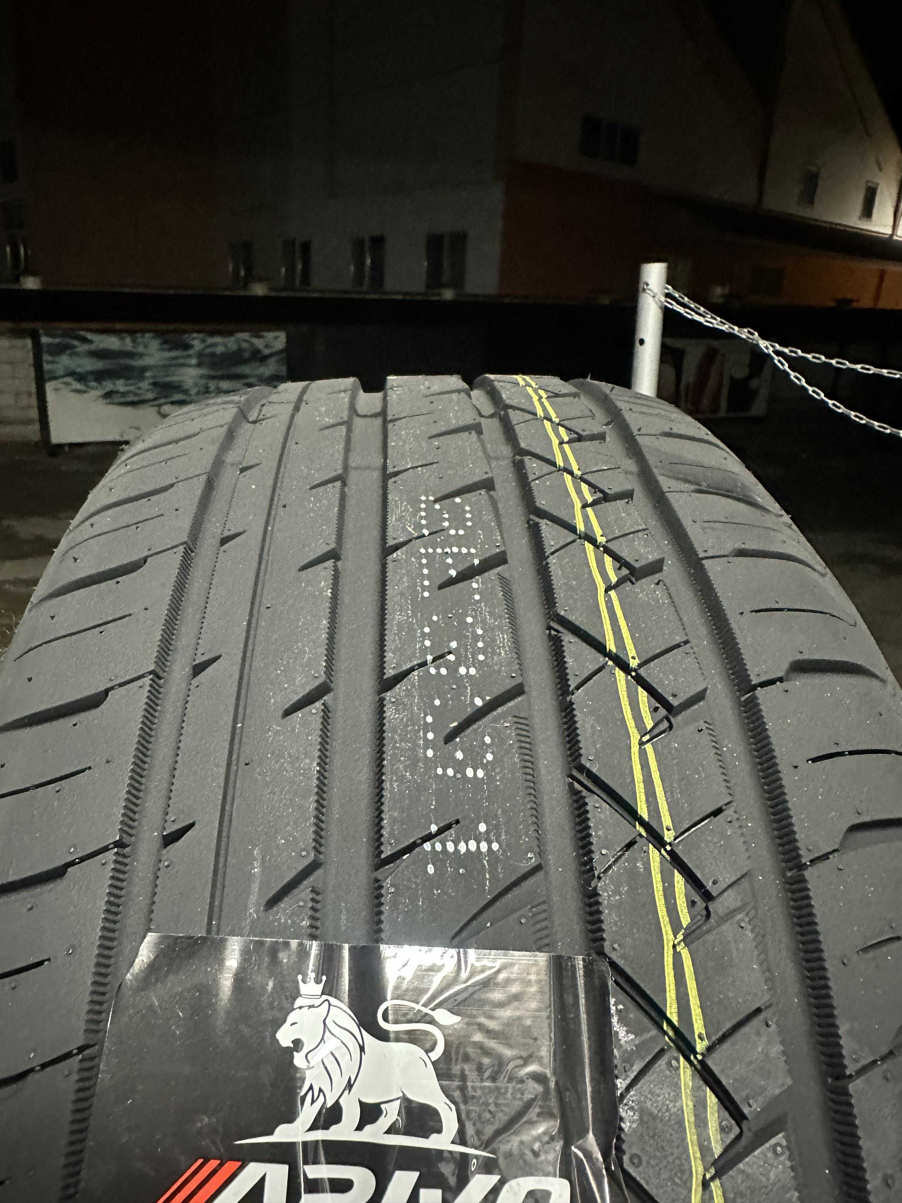 Нови летни гуми ARIVO ULTRA ARZ4 235/40R19 96W XL НОВ DOT