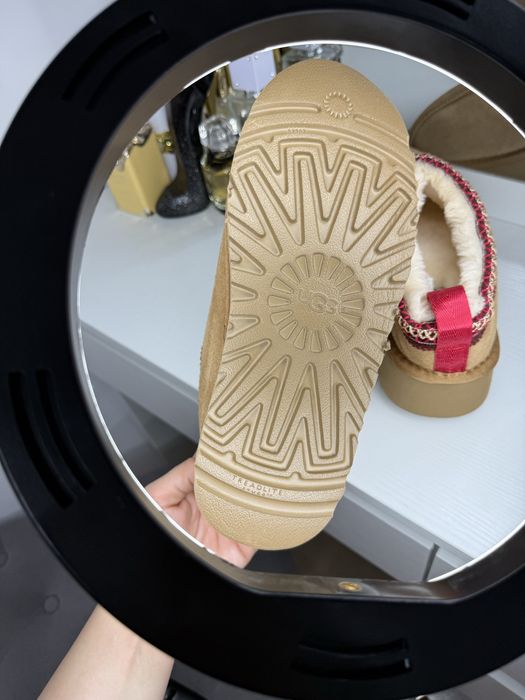 UGG Tazz marimea 38