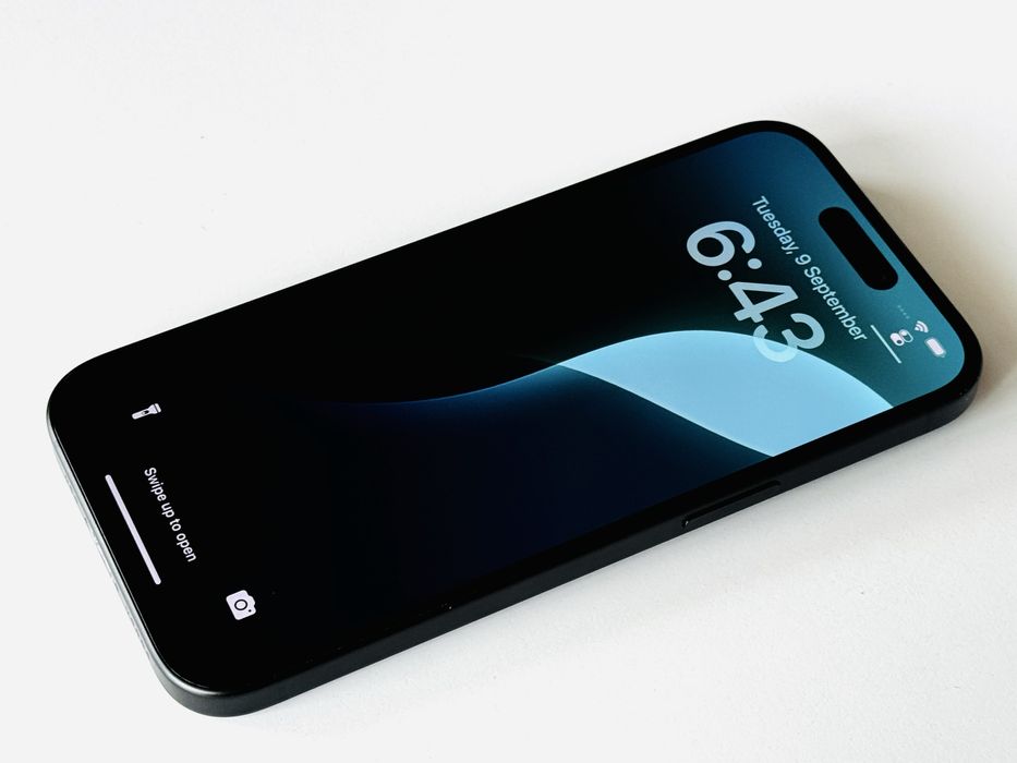 НОВ! Iphone 15 128GB Black Гаранция