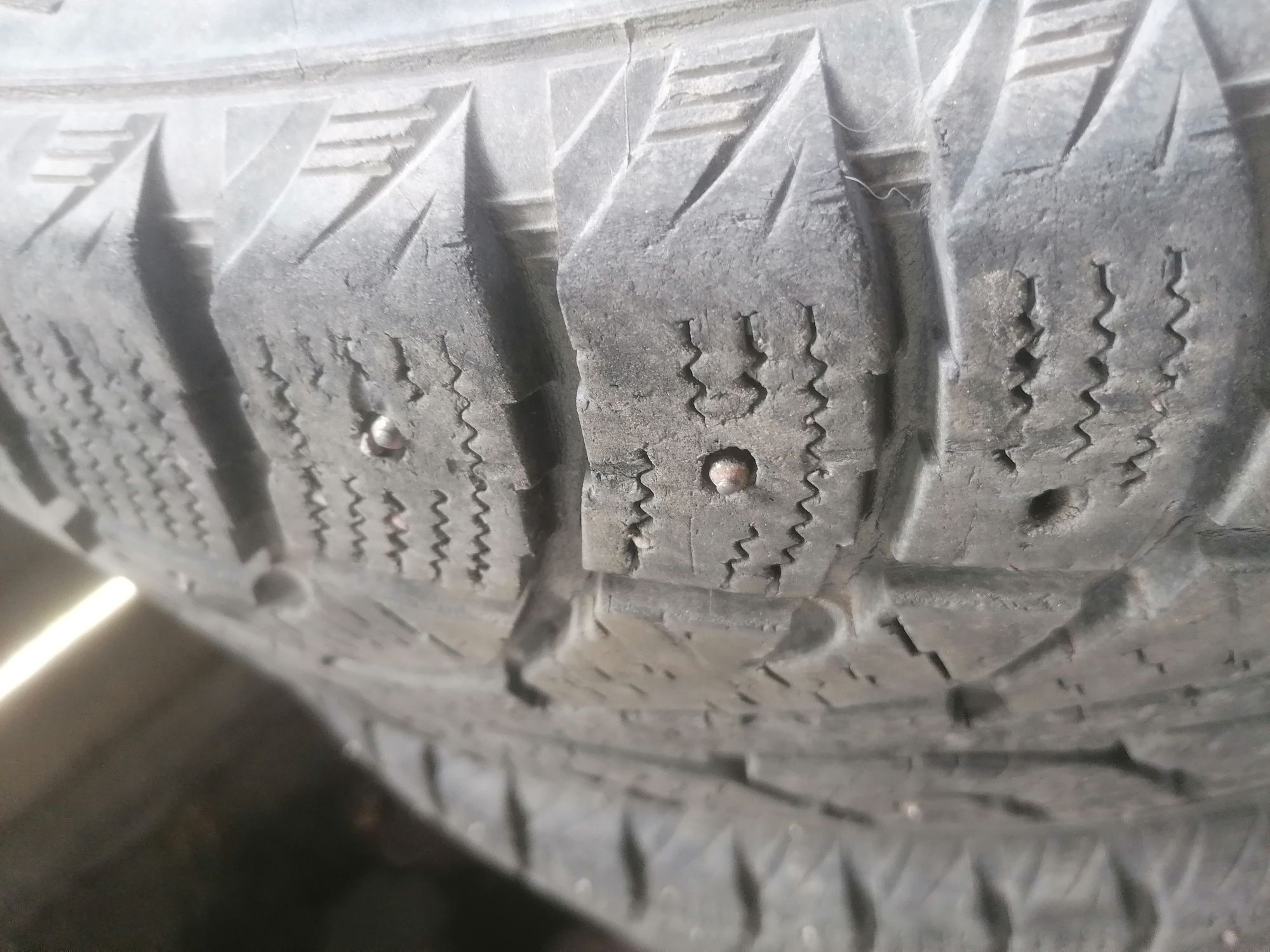 Резина зимняя Hankook 265/65/17