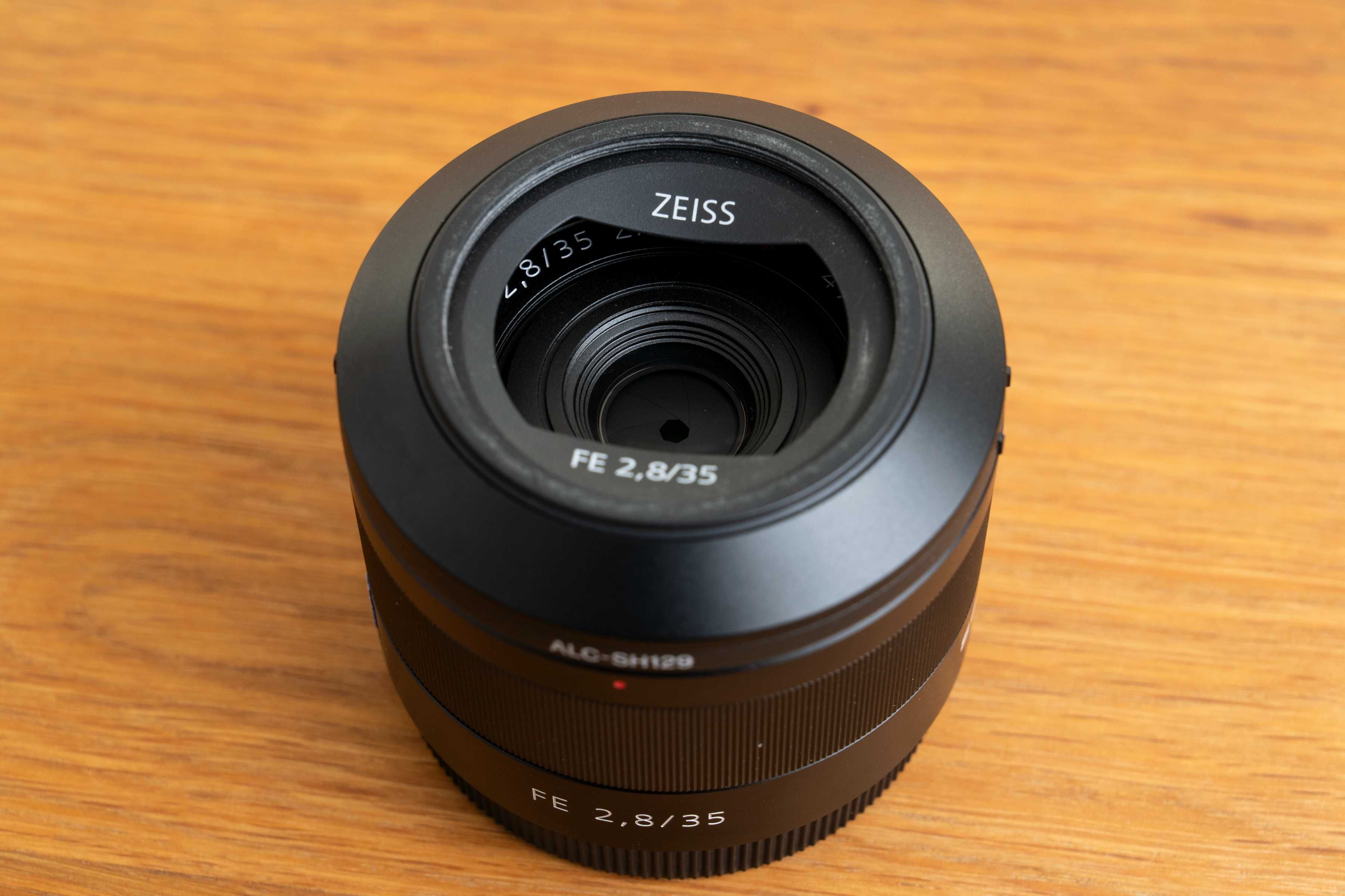 Sony A7R III + Sony Zeiss Sonnar T* FE 35mm f/2.8 ZA