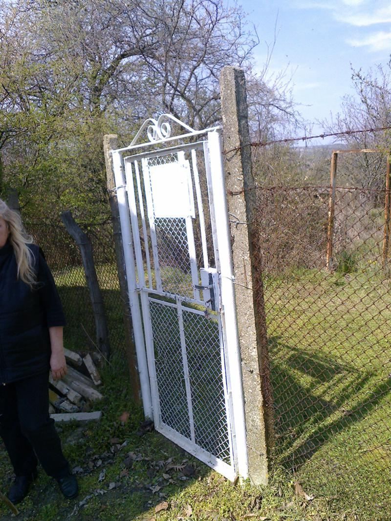 Парцел в Варна, област-с.Бенковски площ 600 кв.м.