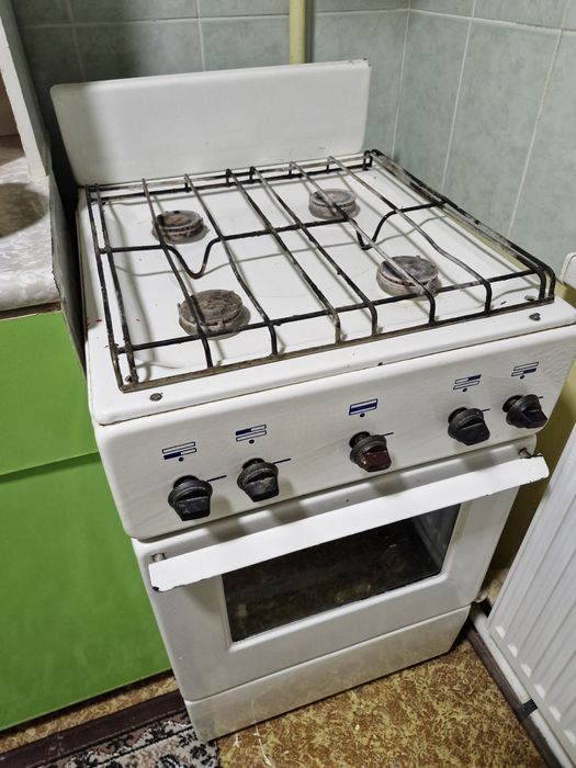 Продаётся советская газовая плита