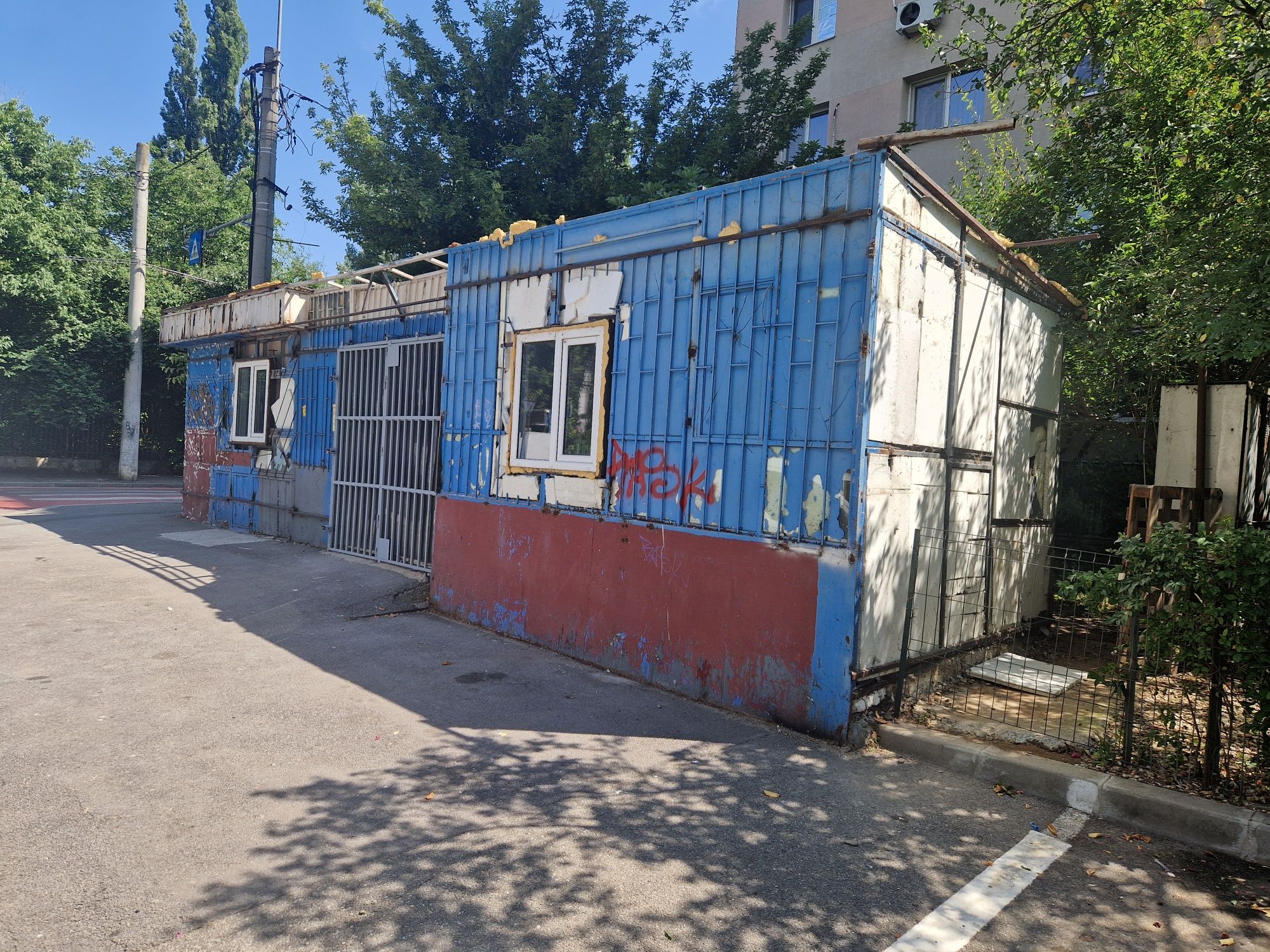 Vand chiosc  din fier