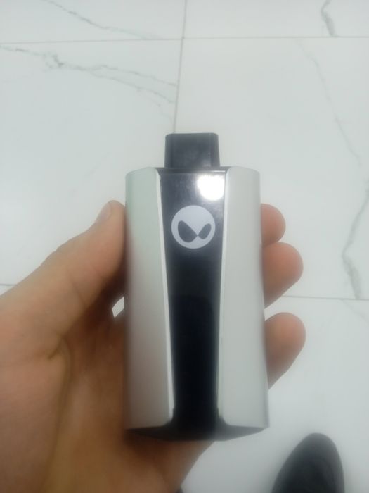 20mn talik powerbank yangi buni bilgan biladi   narxi 280mn kelishamiz