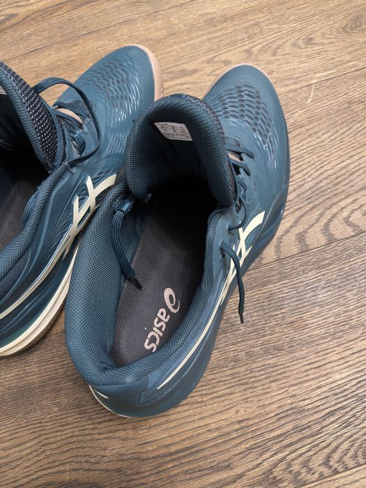 Нови тенис маратонки Asics