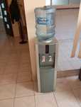 Диспенсър за вода