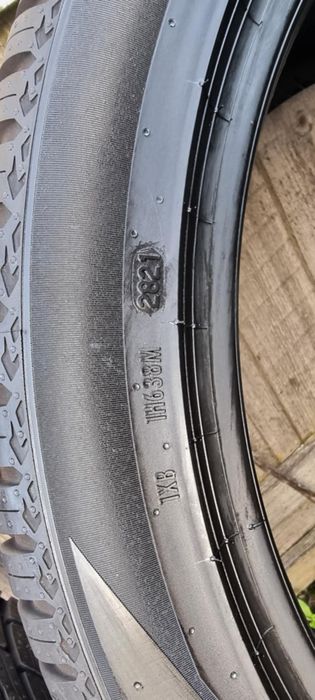 Anvelope NOI 255/40/20  Pirelli All Season