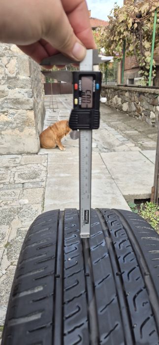 Лятни гуми Barum Bravuris 5, 215/50 R17 XL