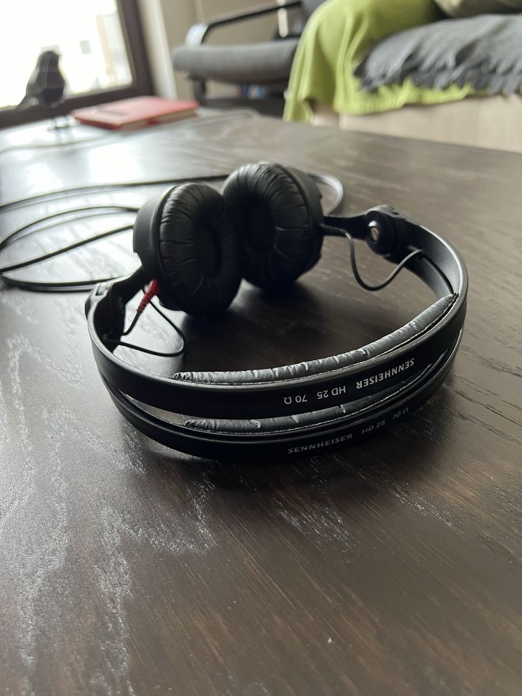 Casti Sennheiser HD 25