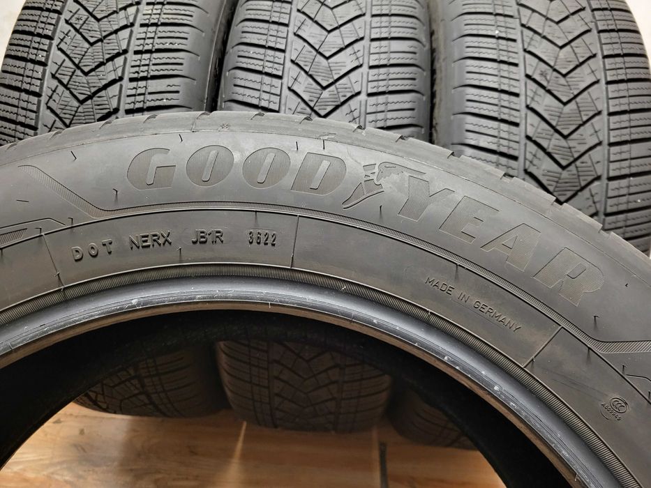 235/60/20 Goodyear DOT3622 / зимни гуми джип SUV
