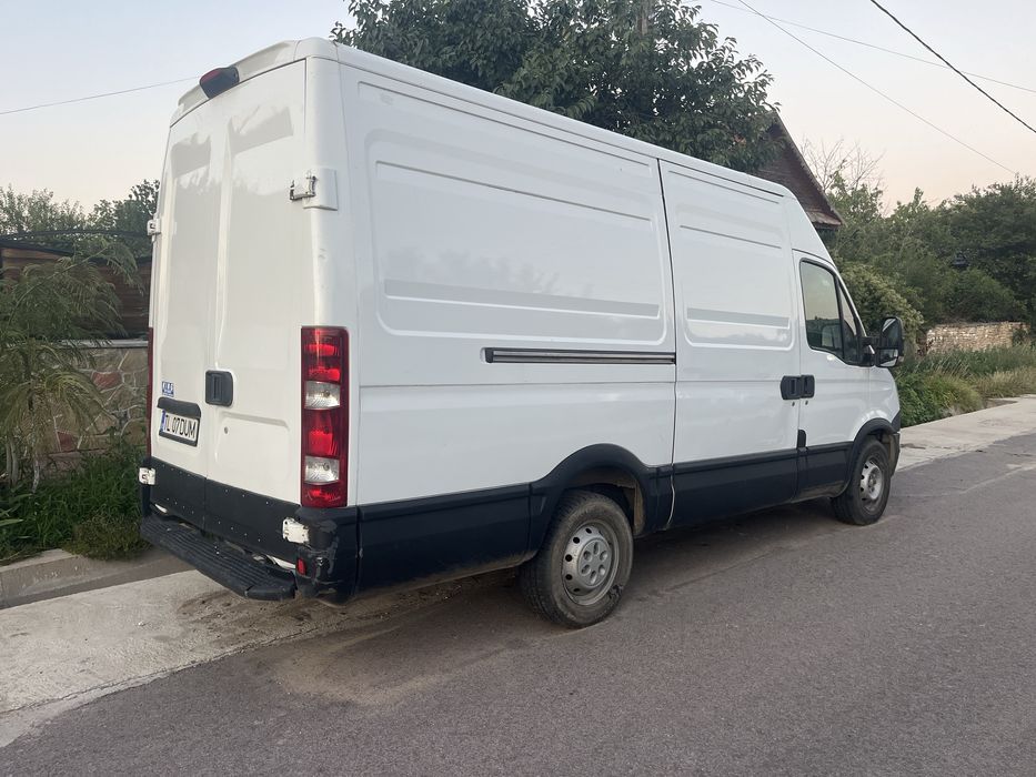 De vanzare Iveco Daily 35S13