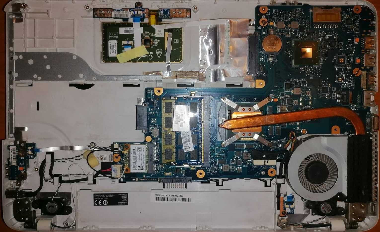 Части за Toshiba Satellite C855