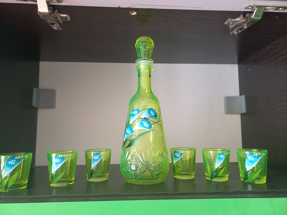 Графин и стаканы