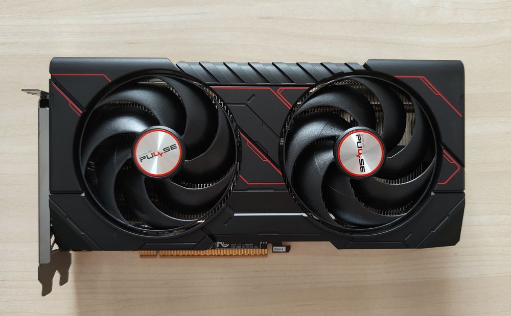 Placa video Sapphire Pulse RX 9060 XT 8GB