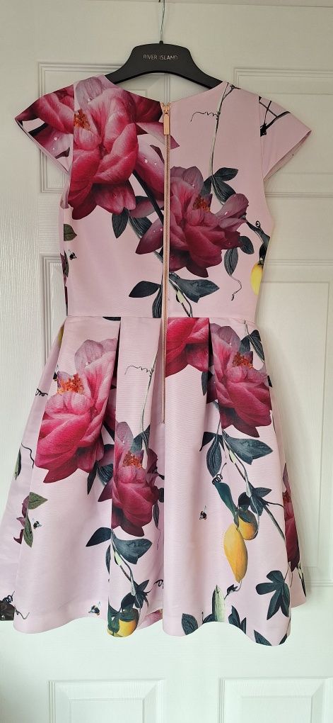 Ted Baker оригинални красиви  рокли 1/XS-S размер