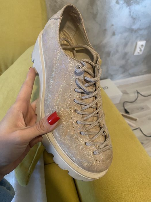 Pantofi piele siret 38