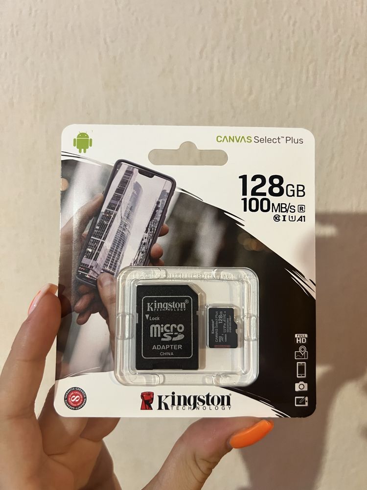 Видеорегистратор + карта с памет 128GB