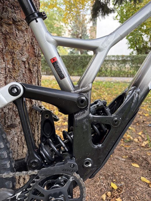 Specialized demo expert