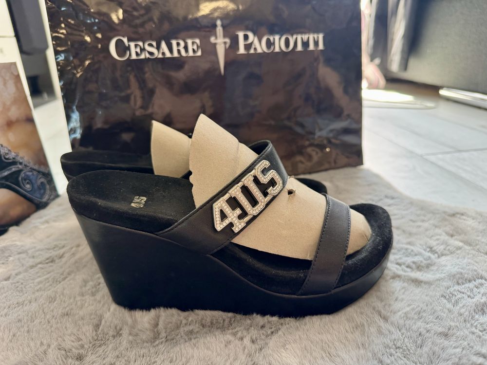 Cesare Paciotti сандали